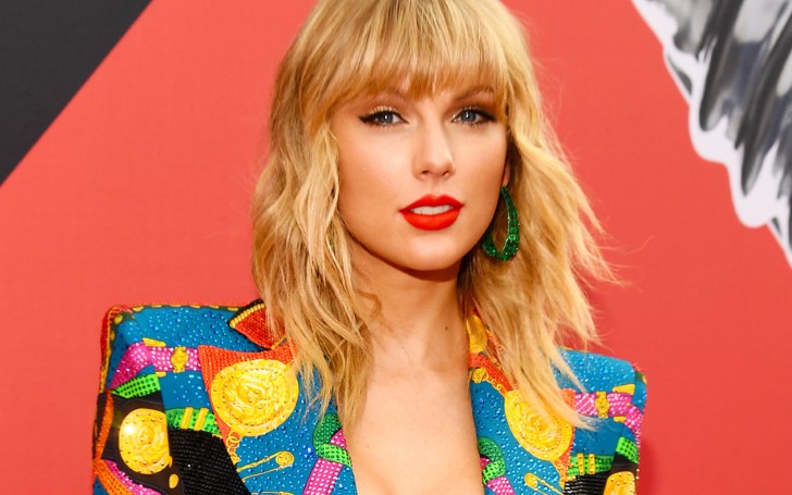Taylor Swift Lands Her Sixth No. 1 Album On The Billboard 200 With 'Lover'